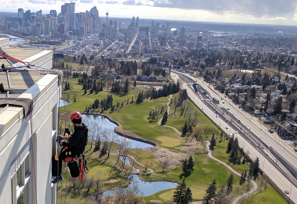 Rope Access Technicians for Tough Window Cleaning